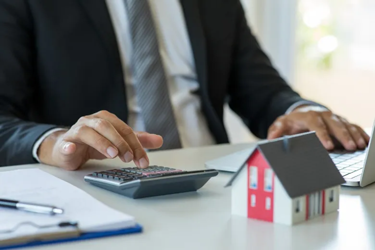 Why Property Valuers Perth Are Crucial for Smart Investments?